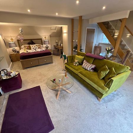 Windermere Boutique Hotel Spa Suites & Hot Tubs Buitenkant foto