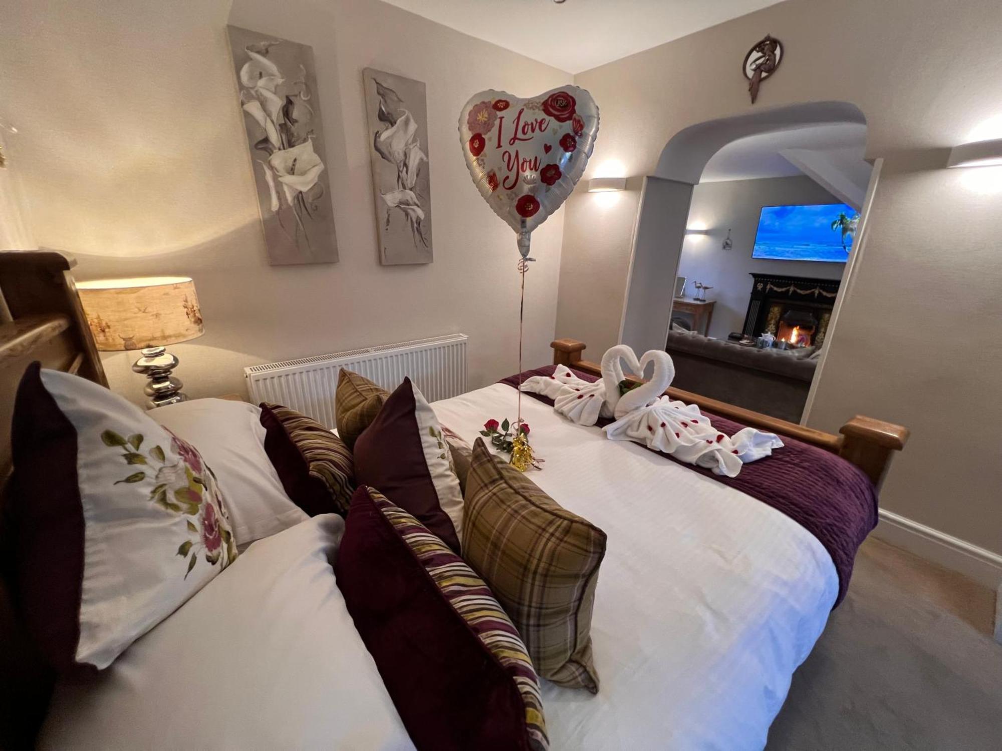 Windermere Boutique Hotel Spa Suites & Hot Tubs Buitenkant foto