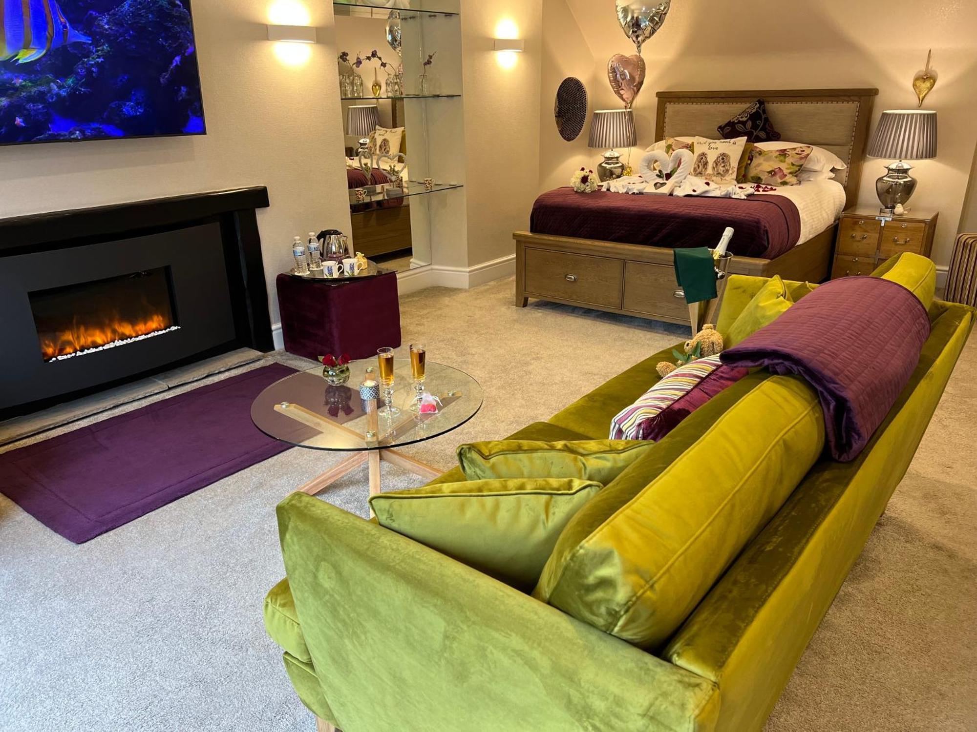 Windermere Boutique Hotel Spa Suites & Hot Tubs Buitenkant foto